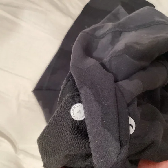 Lululemon Camo Align High-Rise Leggings/ Media Pockets FINAL PRICE - Picture 7 of 9